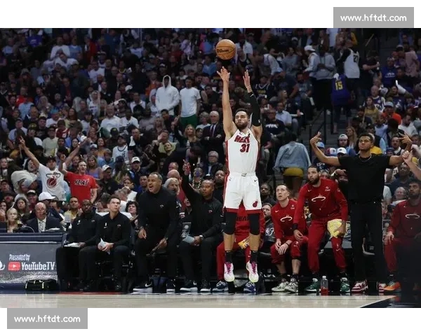 NBA总决赛湖人对阵热火得分对比与关键球员表现解析全记录盘点